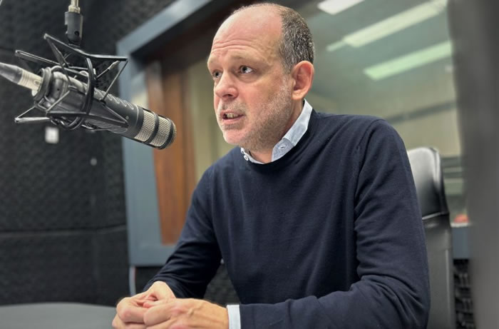 «China llegó a América Latina hace 20 años con la idea de garantizar su suministro futuro de recursos naturales», asegura periodista español